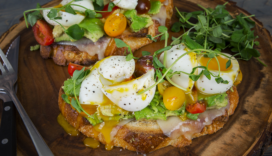 Avocado Toast with Cheddar, Tomato and Egg